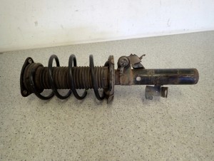 MAZDA 3 BK BENZYNA 03-07 AMORTYZATOR MCPHERSON PRZEDNI PRAWY 8/8 MINIATURA