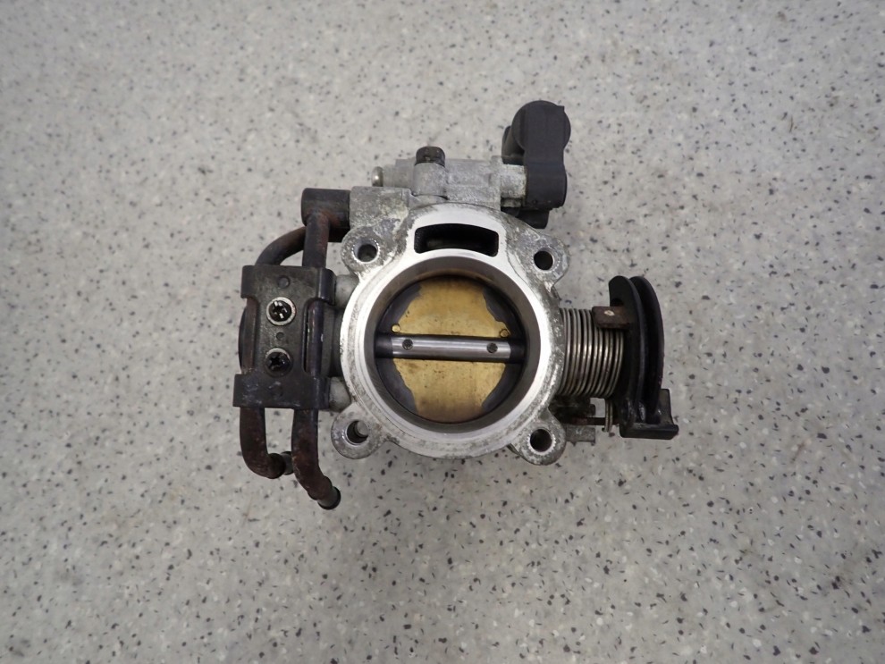 HYUNDAI SONATA V 2.0i 05-10 PRZEPUSTNICA POWIETRZA 6/6