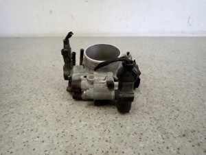 HYUNDAI SONATA V 2.0i 05-10 PRZEPUSTNICA POWIETRZA 3/6 MINIATURA