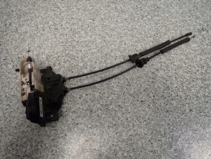 HYUNDAI i30 HB 07-12 ZAMEK DRZWI PRZEDNI PRAWY