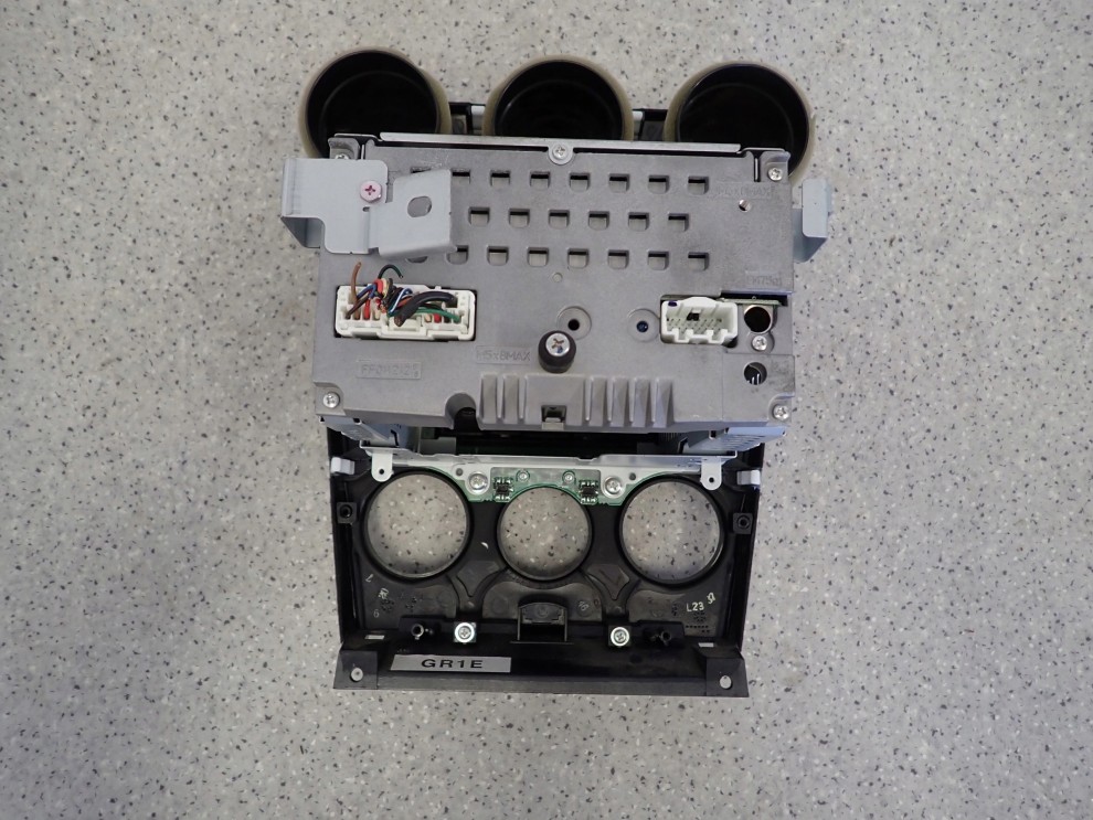 MAZDA 6 05-07 RADIO CD RADIOODTWARZACZ 7/8