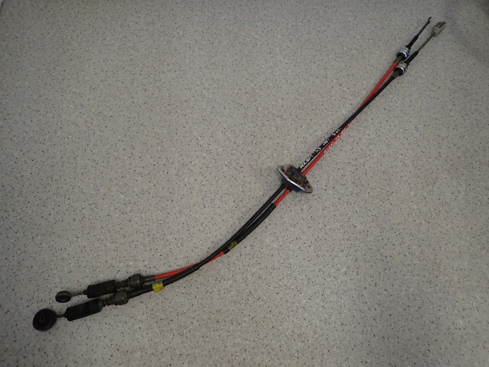 HYUNDAI ACCENT 1.5d 02-05 LINKI ZMIANY BIEGÓW 1/3