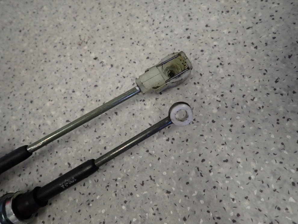 HYUNDAI ACCENT 1.5d 02-05 LINKI ZMIANY BIEGÓW 3/3