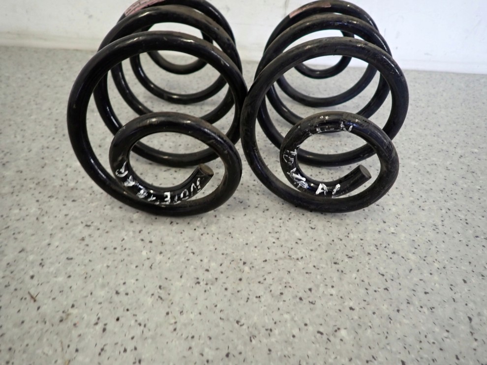 NISSAN NOTE E11 06- SPRĘŻYNA TYLNA ZAWIESZENIA 5/7