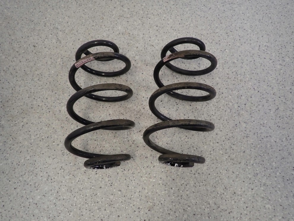 NISSAN NOTE E11 06- SPRĘŻYNA TYLNA ZAWIESZENIA 6/7