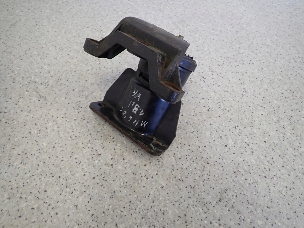 SUZUKI SWIFT MK6 1.3 D DDIS 04-09 PODUSZKA SILNIKA PRZEDNIA PRAWA 1/7