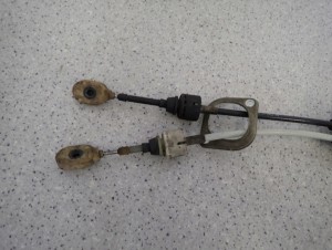 SUZUKI SWIFT 05-07 DIESEL DDIS LINKI ZMIANY BIEGÓW PRZEDLIFT 5/9 MINIATURA