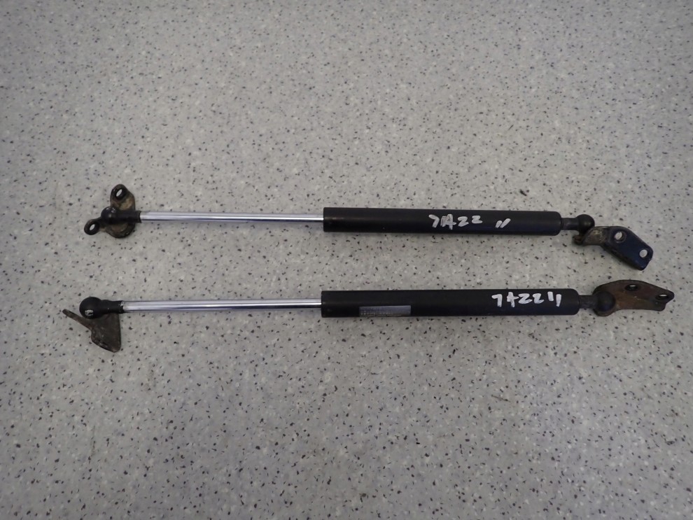 HONDA JAZZ II 02-07 SIŁOWNIKI KLAPY BAGAŻNIKA 1/3