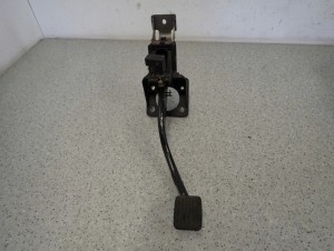 KIA CARENS III 06-11 PEDAŁ HAMULCA 2/6 MINIATURA