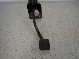 KIA CARENS III 06-11 PEDAŁ HAMULCA 3/6 MINIATURA