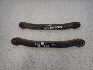 KIA CARENS III 06-11 WAHACZ TYLNY LEWY LUB PRAWY 1/4 MINIATURA