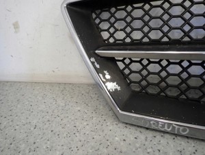 KIA SORENTO 02-06 ATRAPA ZDERZAKA GRILL 4/8 MINIATURA