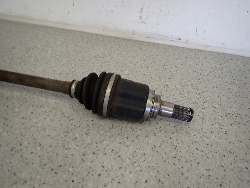 SUZUKI CELERIO 1.0i 14-19 PÓŁOŚ PRZEDNIA LEWA 6/6