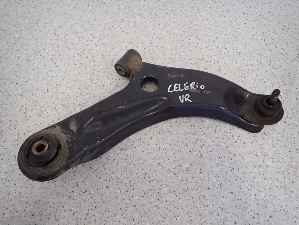 SUZUKI CELERIO 14-19 WAHACZ PRZEDNI PRAWY 1/4