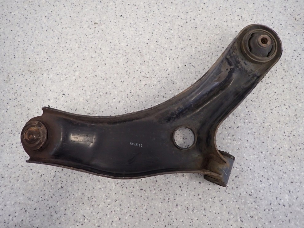 SUZUKI CELERIO 14-19 WAHACZ PRZEDNI LEWY 5/5