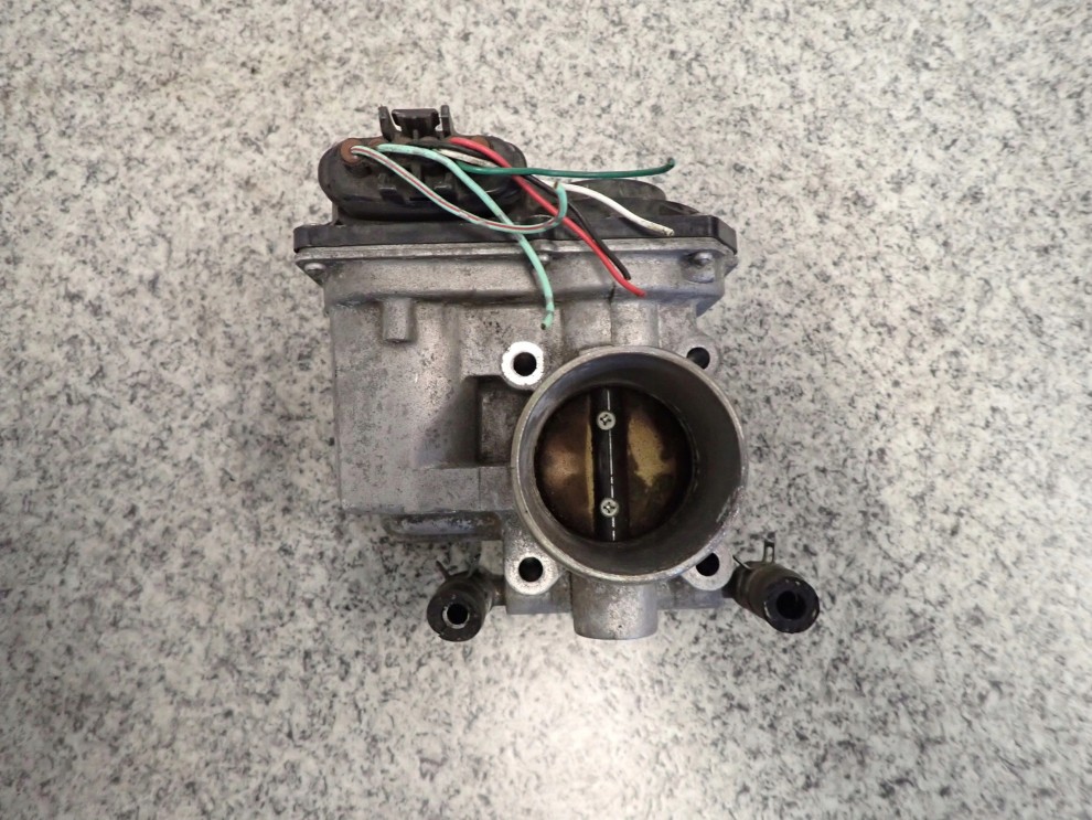 SUZUKI SPLASH 08-14 1.2 BENZYNA PRZEPUSTNICA 1/6