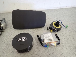 KIA RIO II 09-11 PODUSZKI POWIETRZNE ZESTAW EUROPA 5/14 MINIATURA