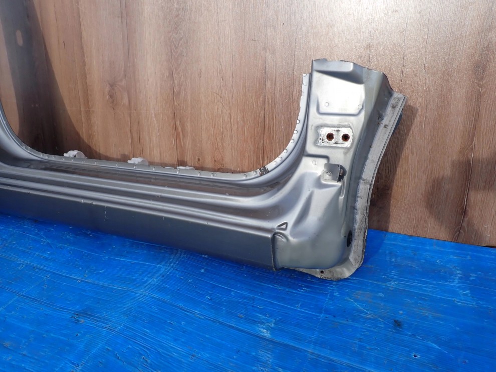 NISSAN PULSAR 14-18 PRÓG PRAWY SŁUPEK ŚRODKOWY K51 2/10