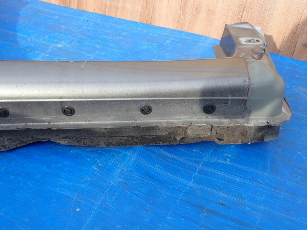 NISSAN PULSAR 14-18 PRÓG PRAWY SŁUPEK ŚRODKOWY K51 9/10