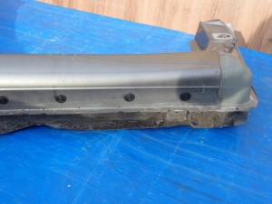 NISSAN PULSAR 14-18 PRÓG PRAWY SŁUPEK ŚRODKOWY K51 9/10 MINIATURA