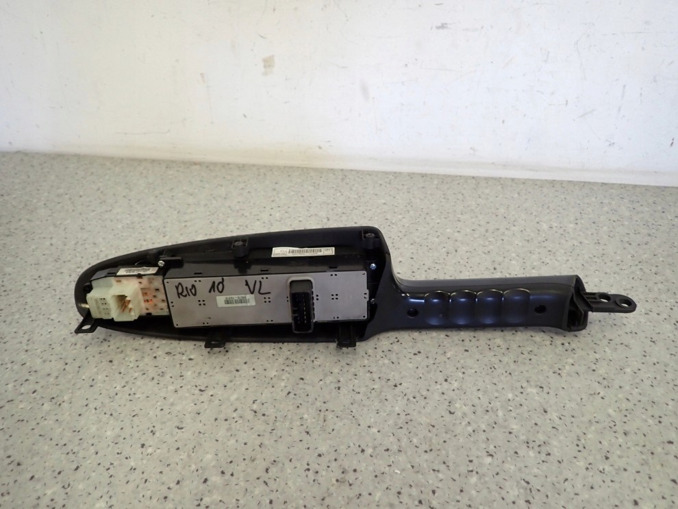 KIA RIO II 05-10 PANEL SZYB PRZEDNI LEWY 4 SZYBY 5/8