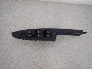 KIA RIO II 05-10 PANEL SZYB PRZEDNI LEWY 4 SZYBY 1/8 MINIATURA