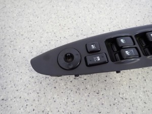 KIA RIO II 05-10 PANEL SZYB PRZEDNI LEWY 4 SZYBY 4/8 MINIATURA