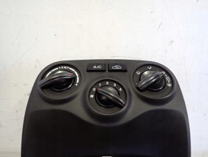 KIA RIO II 05-10 PANEL STEROWANIA NAWIEWU KLIMATYZACJI 3/6 MINIATURA