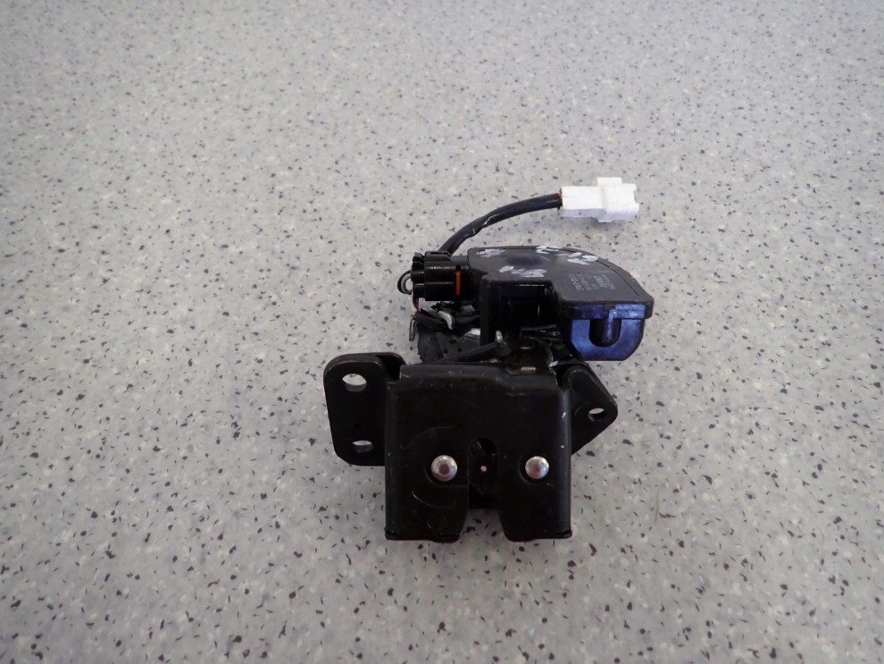 TOYOTA COROLLA E12 HB ZAMEK KLAPY BAGAŻNIKA JP 1/6