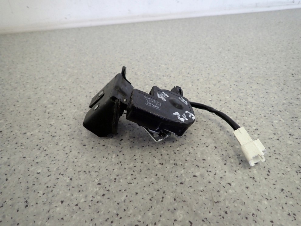 TOYOTA COROLLA E12 HB ZAMEK KLAPY BAGAŻNIKA JP 4/6