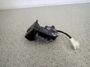 TOYOTA COROLLA E12 HB ZAMEK KLAPY BAGAŻNIKA JP 4/6 MINIATURA