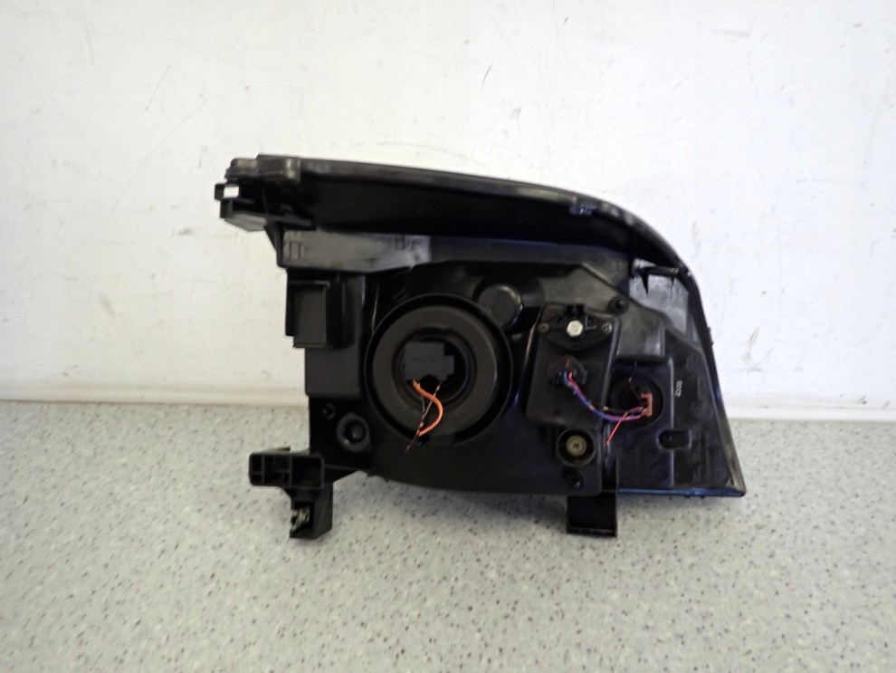 NISSAN XTRAIL T30 LAMPA PRZEDNIA LEWA REFLEKTOR LEWY EUROPA 10/10