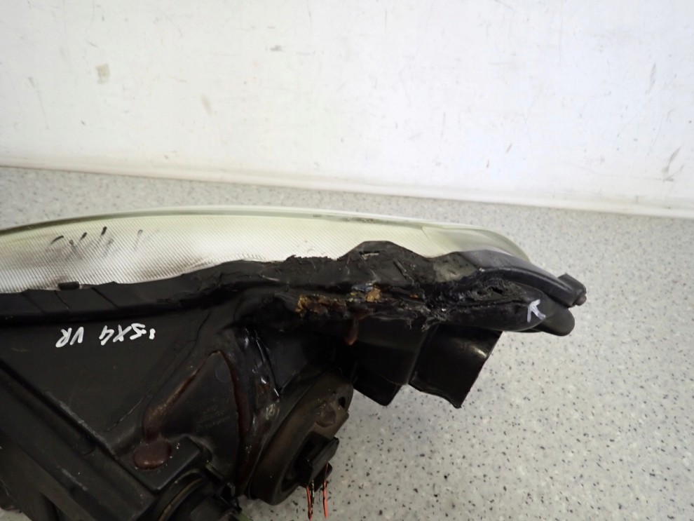 SUZUKI SX4 FIAT SEDICI 06-13 LAMPA PRZEDNIA PRAWA REFLEKTOR 8/14