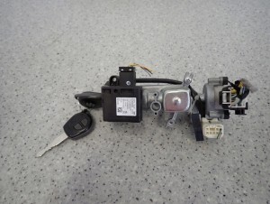 SUZUKI SWIFT 1.3i 07-09 ZESTAW STARTOWY KOMPUTER STACYJKA IMO EU 3/6 MINIATURA