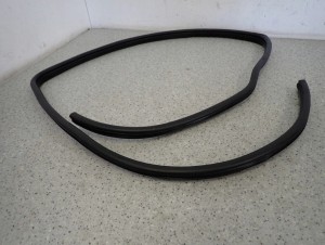 KIA RIO III HB 11-14 USCZELKA KAROSERYJNA PRZEDNIA PRAWA 3/3 MINIATURA