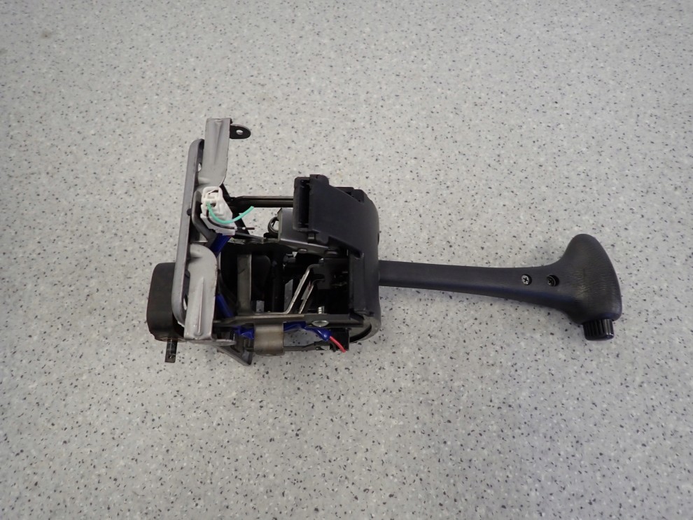 NISSAN MICRA K11 BENZYNA 98-02 DŹWIGNIA ZMIANY BIEGÓW AUTOMAT 4/6