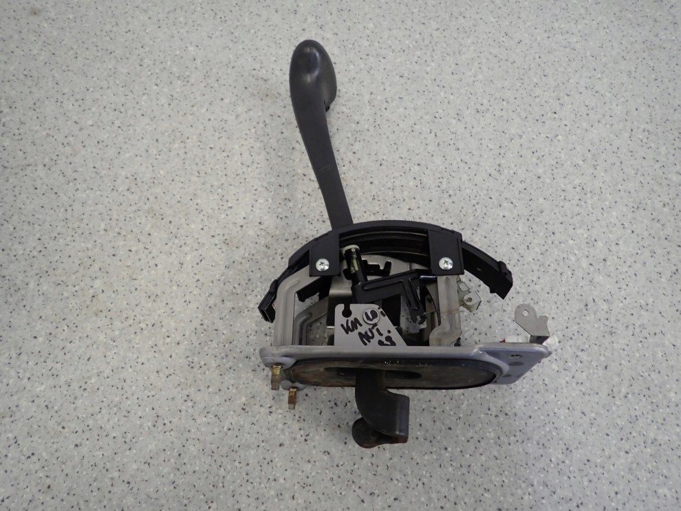 NISSAN MICRA K11 BENZYNA 98-02 DŹWIGNIA ZMIANY BIEGÓW AUTOMAT 5/6