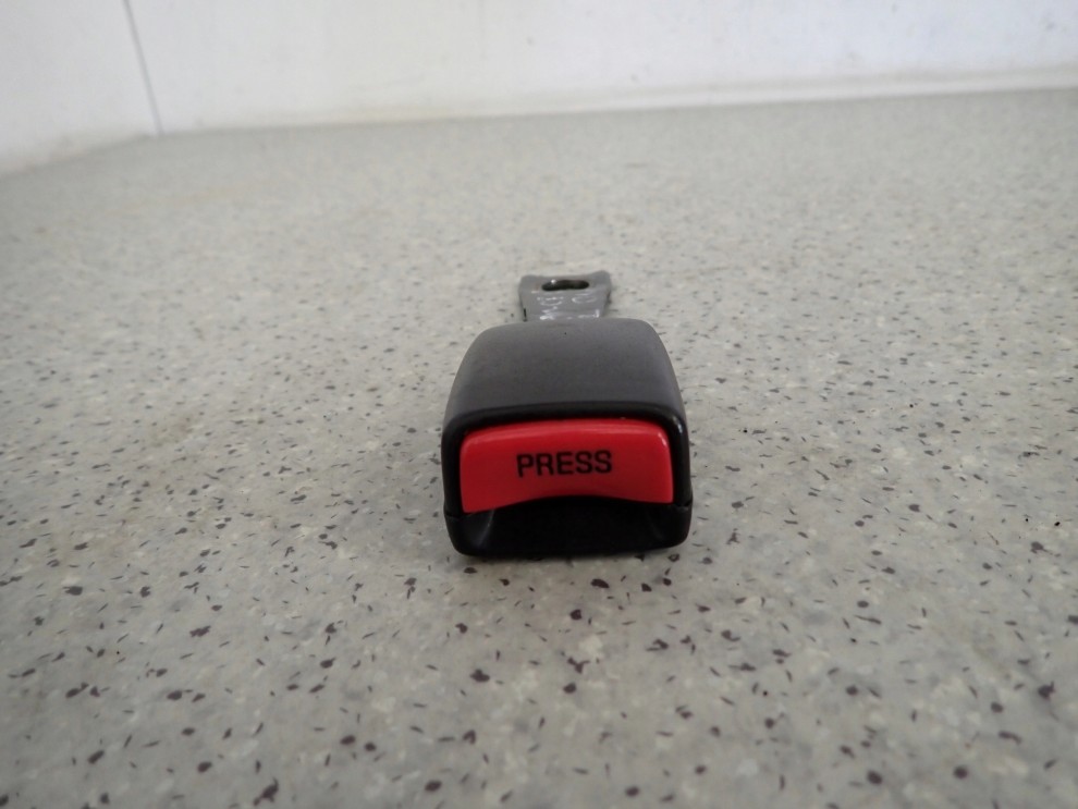 MITSUBISHI LANCER VII 04-07 ZAPINKA PASA PRZEDNIA LEWA 1/3