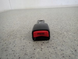 MITSUBISHI LANCER VII 04-07 ZAPINKA PASA PRZEDNIA LEWA 1/3 MINIATURA