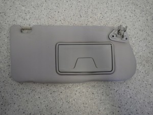 MITSUBISHI LANCER VII 04-07 DASZEK PRZECIWSŁONECZNY PRAWY 1/5 MINIATURA