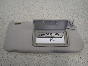 MITSUBISHI LANCER VII 04-07 DASZEK PRZECIWSŁONECZNY PRAWY 4/5 MINIATURA