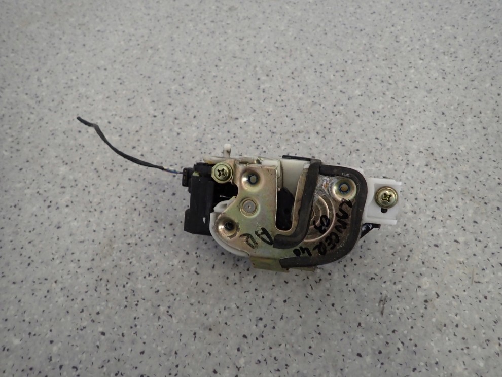 MITSUBISHI LANCER VII 4D SEDAN 04- ZAMEK TYLNY PRAWY 4/5