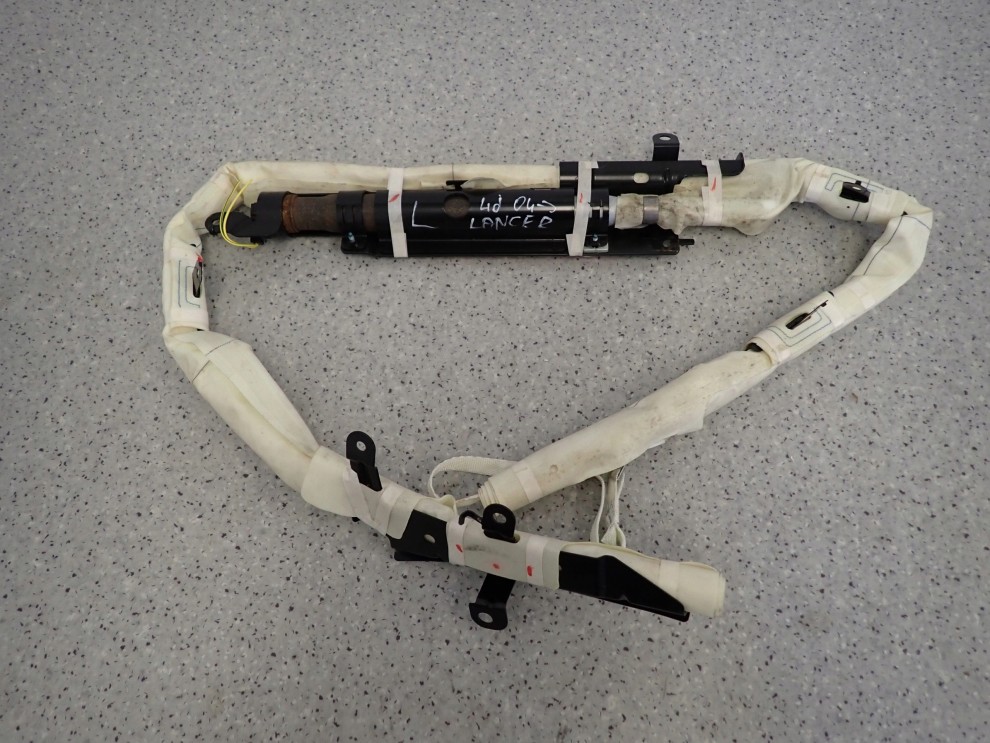 MITSUBISHI LANCER VII 4D SEDAN 04-07 KURTYNA LEWA 1/5