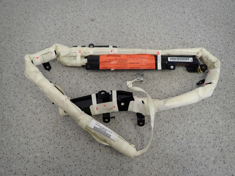 MITSUBISHI LANCER VII 4D SEDAN 04-07 KURTYNA LEWA 3/5