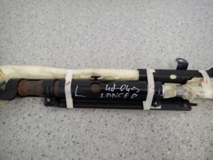 MITSUBISHI LANCER VII 4D SEDAN 04-07 KURTYNA LEWA 2/5 MINIATURA