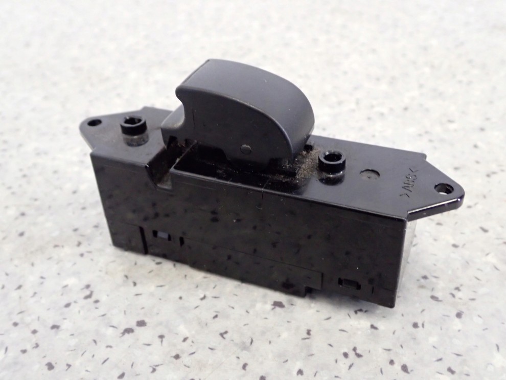 MITSUBISHI LANCER VII 04-07 PANEL SZYB TYLNY LEWY PRZEŁĄCZNIK 2/3