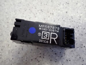 MITSUBISHI LANCER VII 04-07 PANEL SZYB TYLNY PRAWY PRZEŁĄCZNIK 3/3 MINIATURA