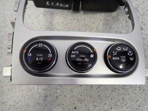 SUZUKI LIANA 02-07 PANEL STEROWANIA NAWIEWU RAMKA 4/5 MINIATURA