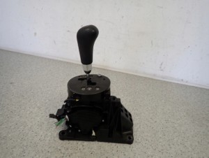 SUZUKI SWIFT MK6 1.3i AUTOMAT 05- LEWAREK GAŁKA ZMIANY BIEGÓW 1/9 MINIATURA