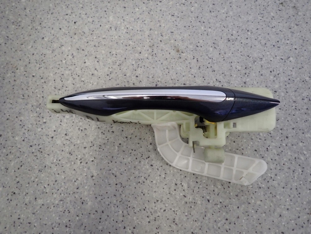 HYUNDAI i40 KOMBI 11-15 KLAMKA DRZWI TYLNA LEWA S6G 2/7